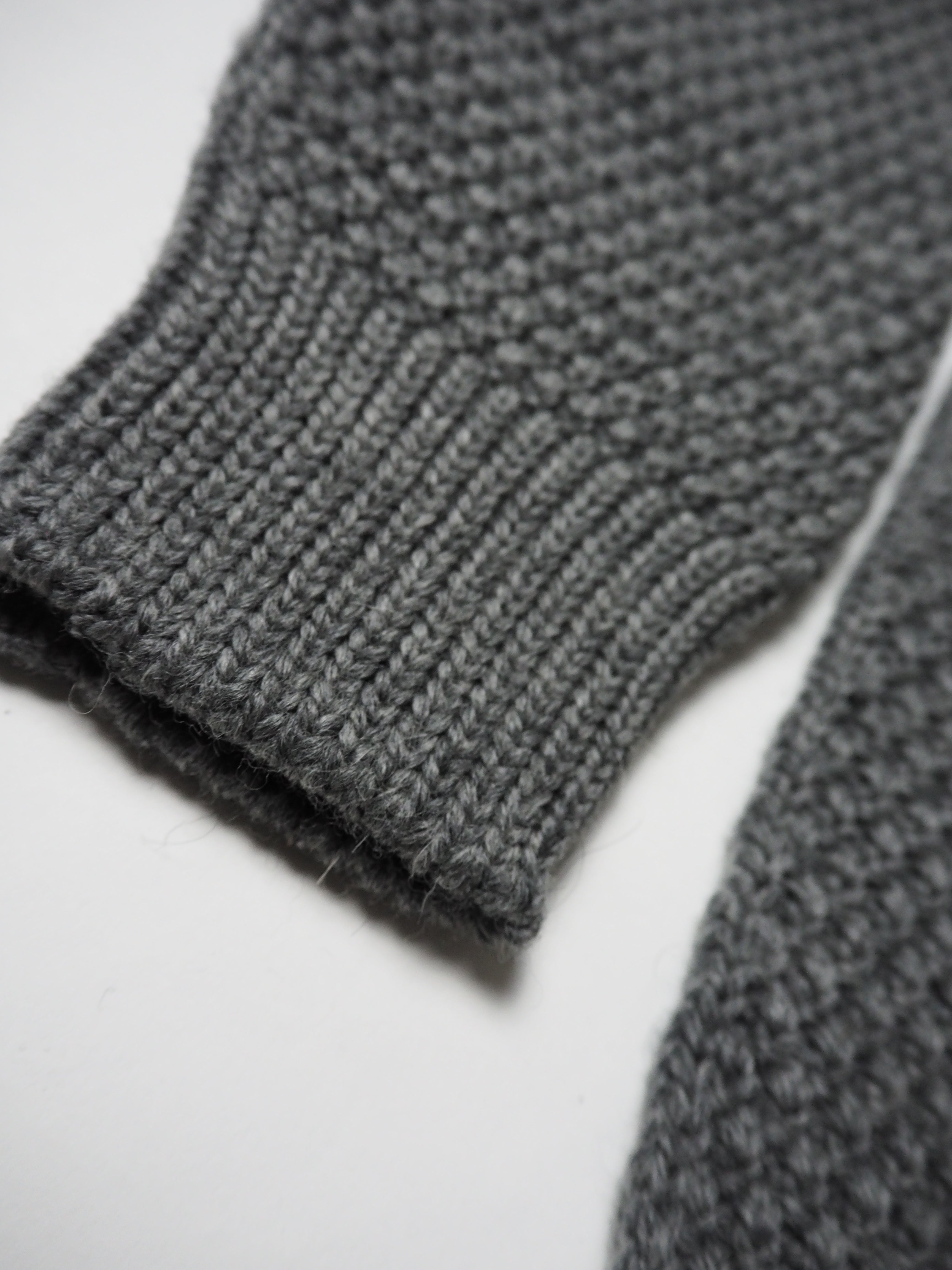 Assault Sweater - SLIM ARM - Black