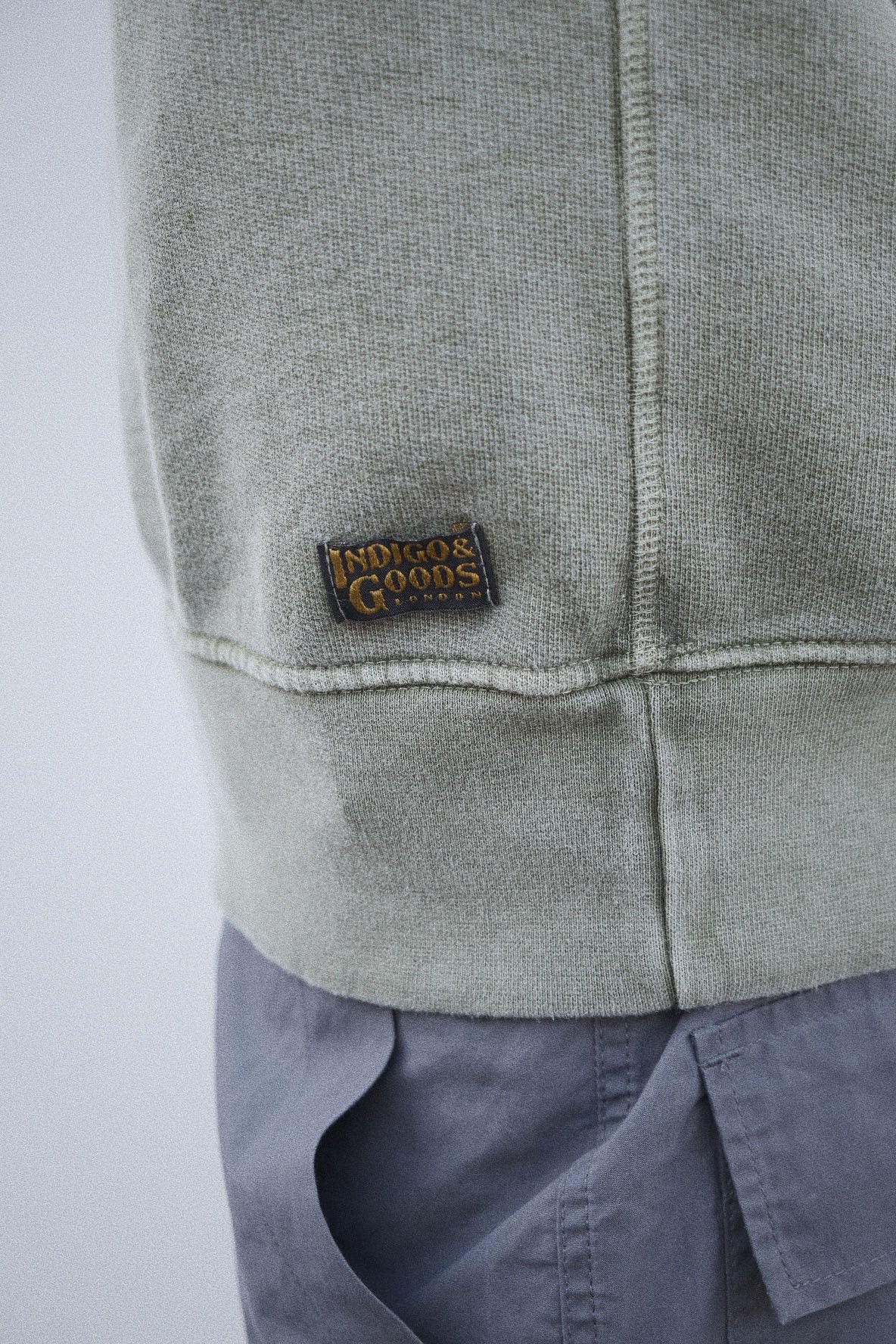 English Sweatshirt - Green Tropic