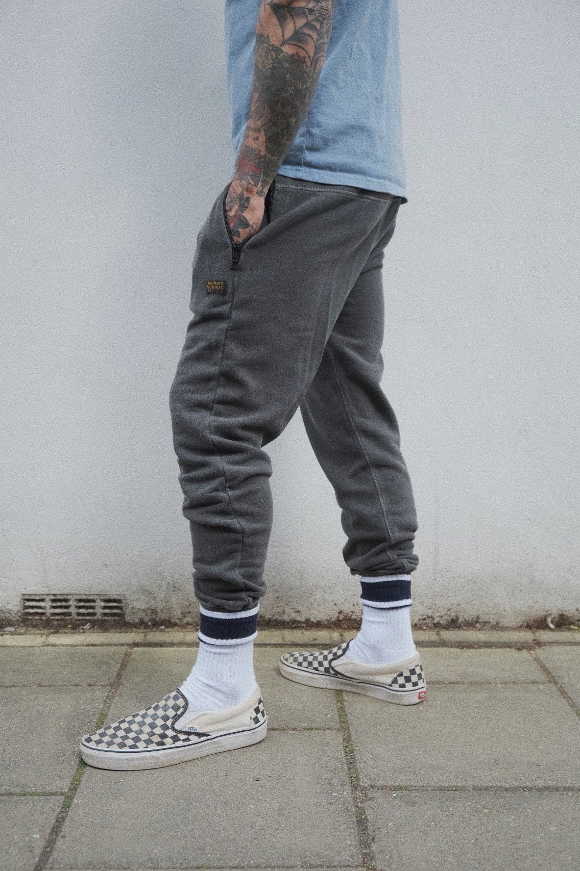 English Jogger  - Washed Charcoal