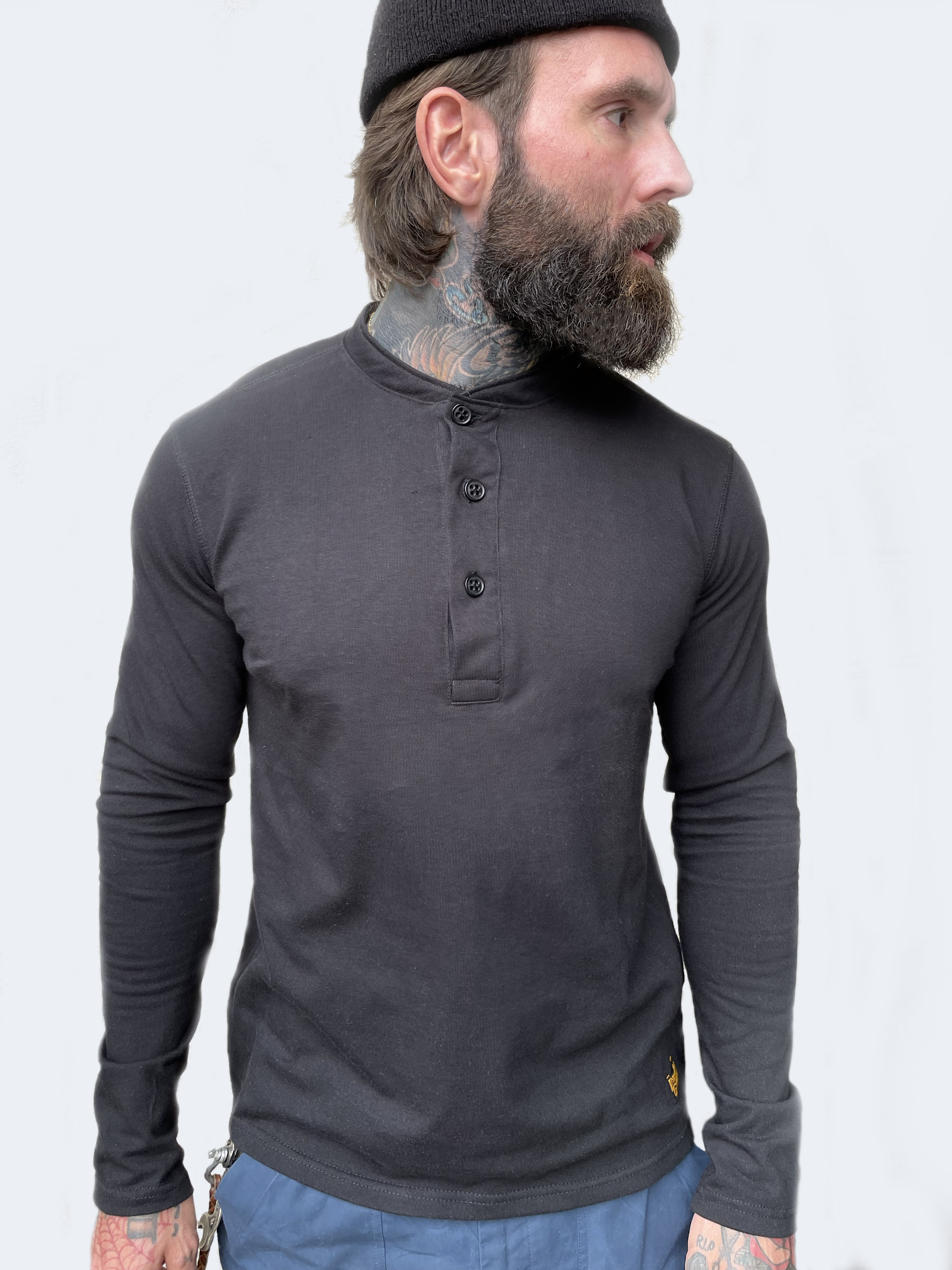 Henley - Black