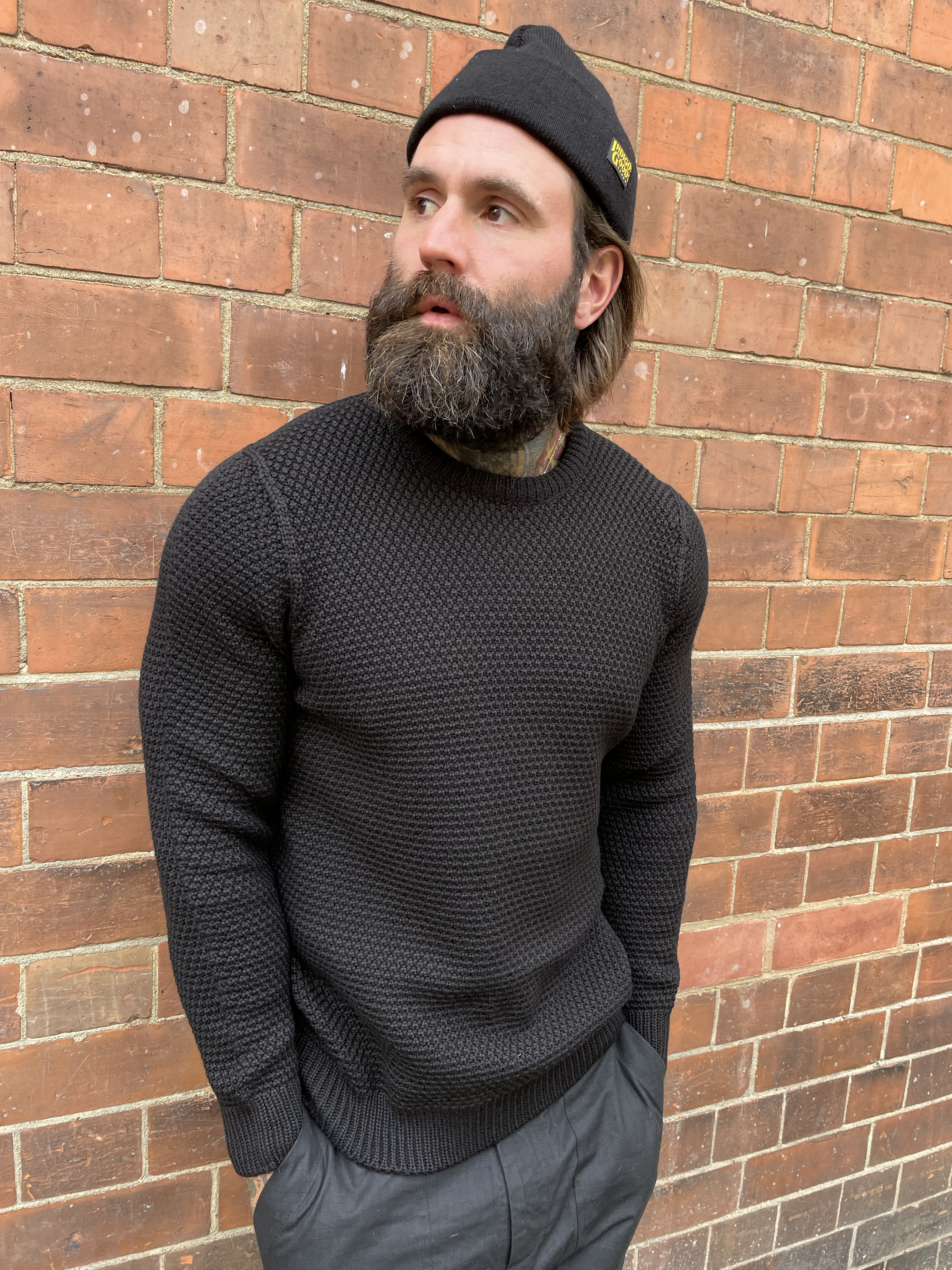 Assault Sweater - SLIM ARM - Black