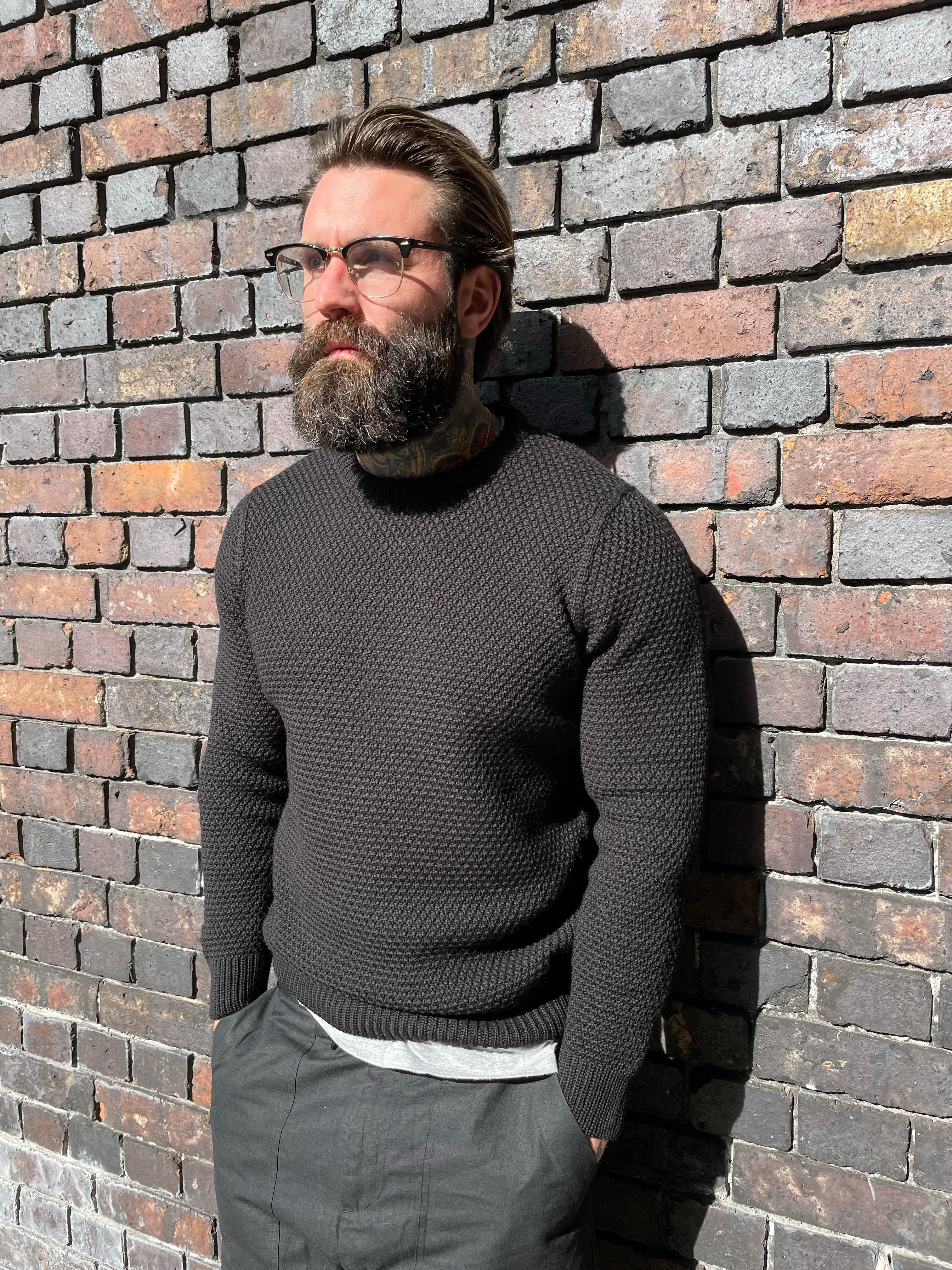 Assault Sweater - SLIM ARM - Black