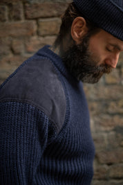 Shooters Sweater - Navy