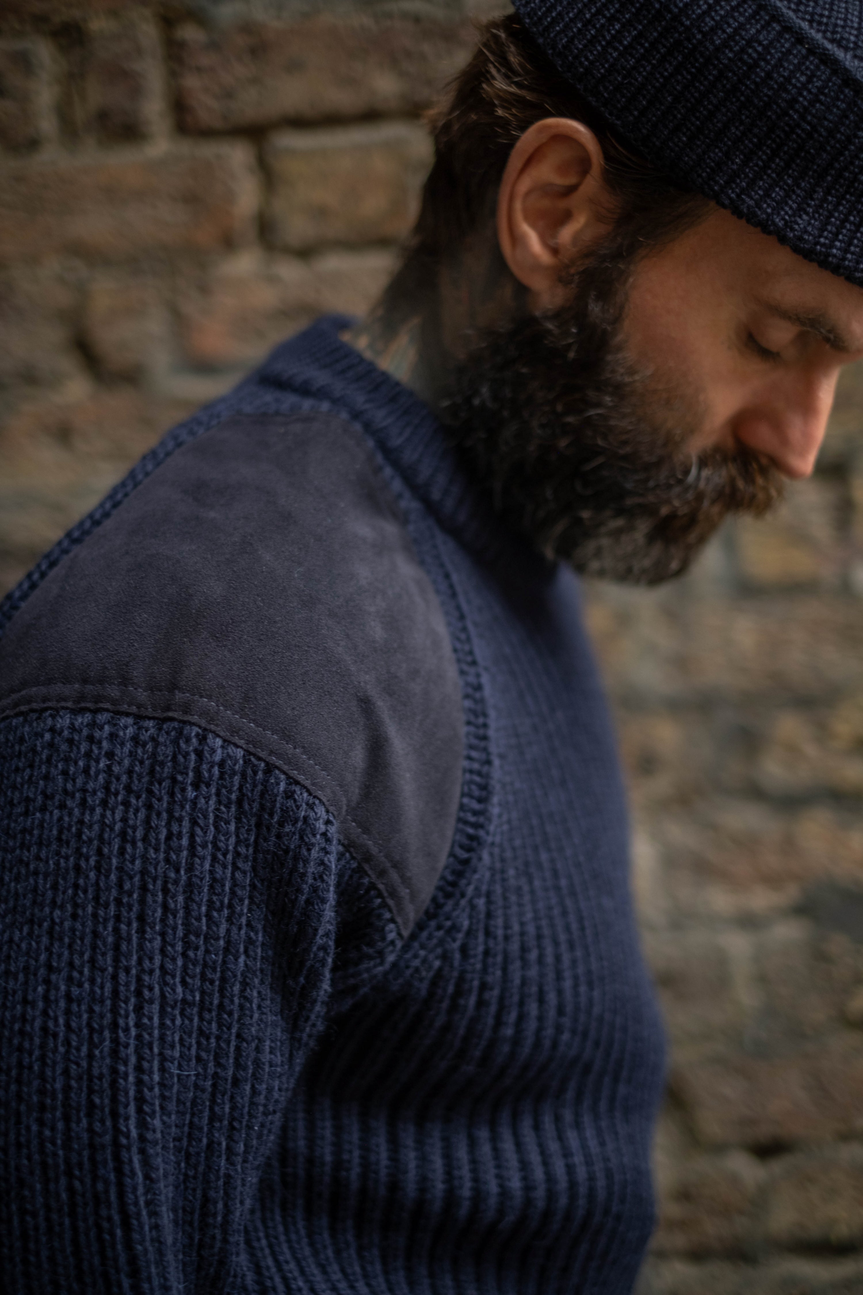 Shooters Sweater - Navy