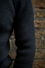 Assault Sweater - CONTOUR FIT - Black
