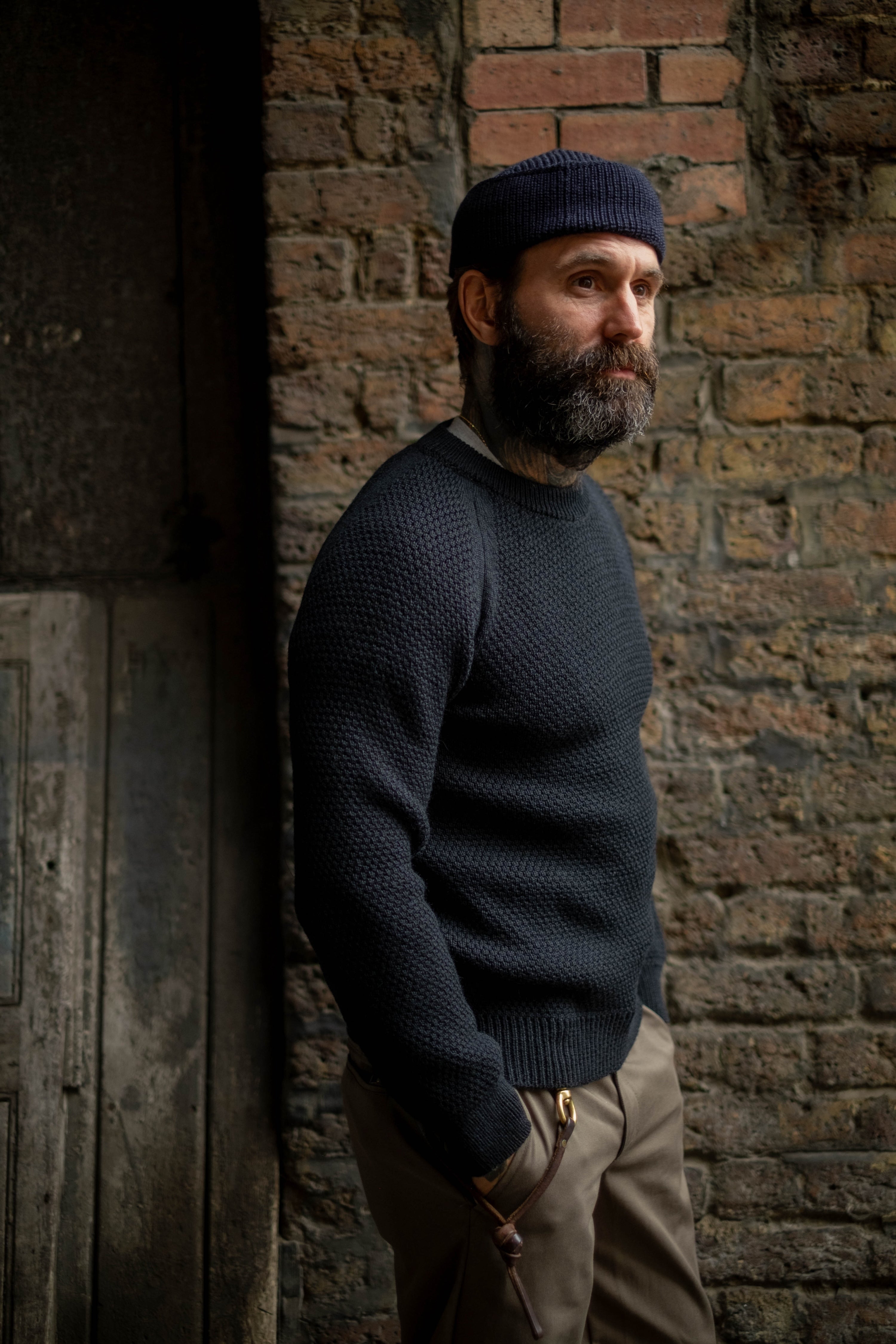 Assault Sweater - CONTOUR FIT - Black