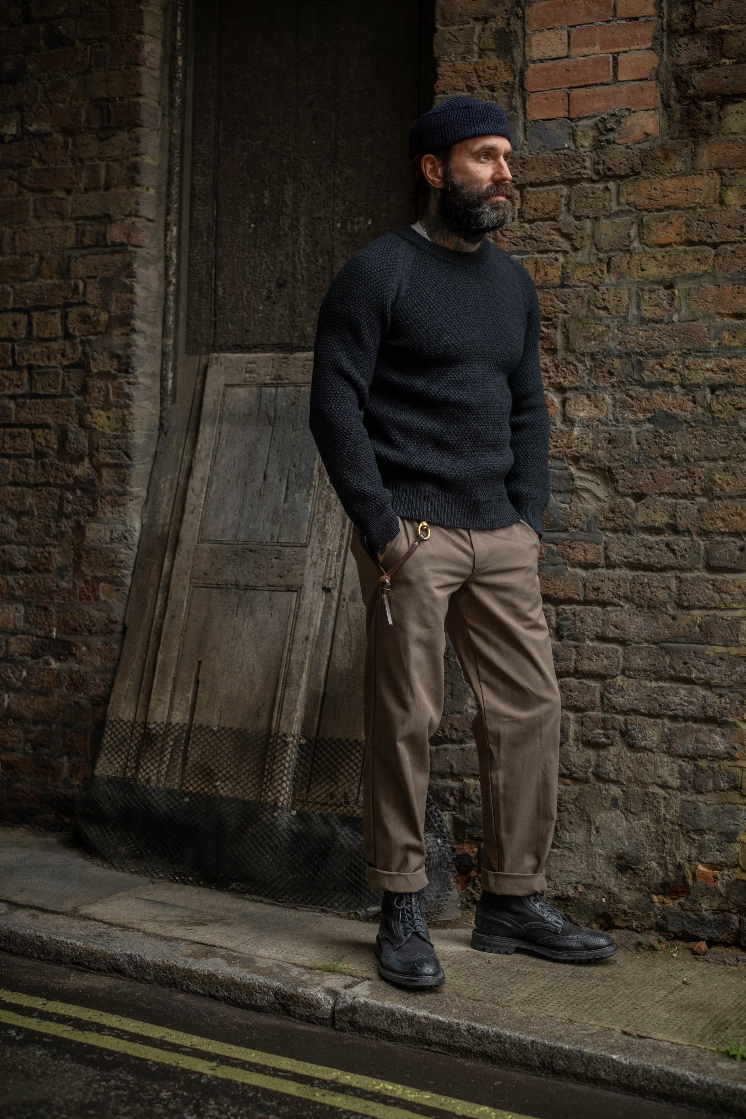 Assault Sweater - CONTOUR FIT - Black