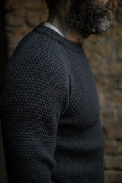 Assault Sweater - CONTOUR FIT - Black
