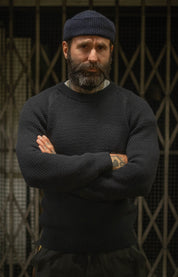 Assault Sweater - CONTOUR FIT - Black